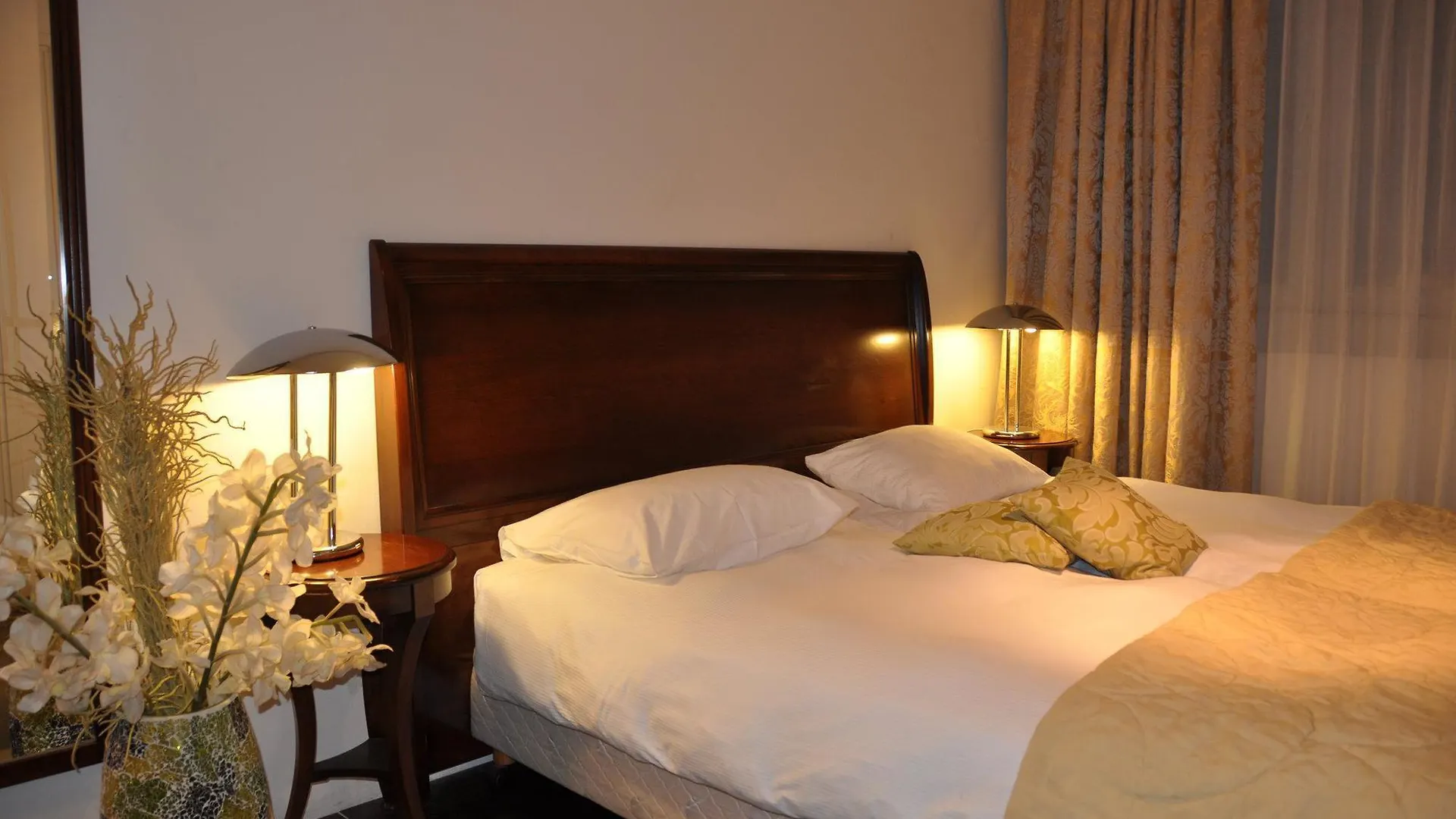 Hotel Park 6 Amsterdam 4*,
